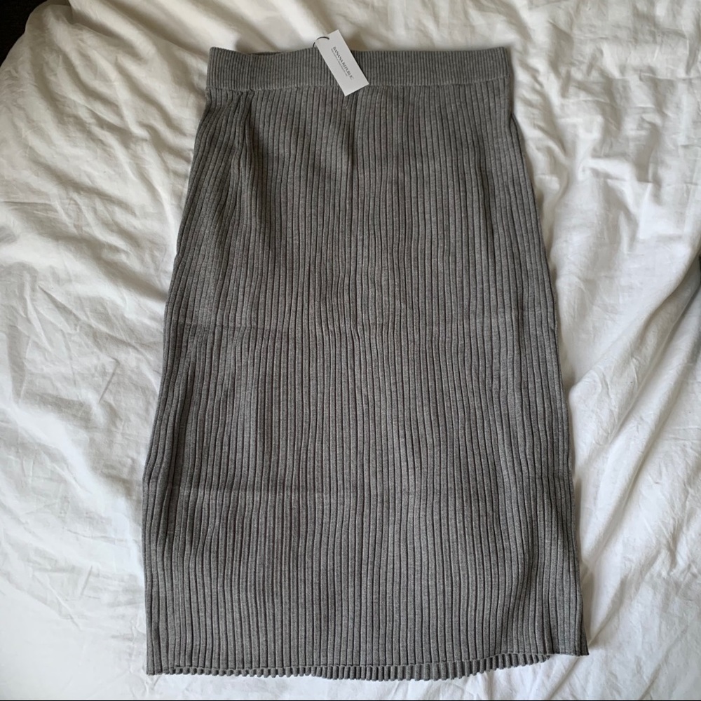 Banana Republic Midi Knit Skirt